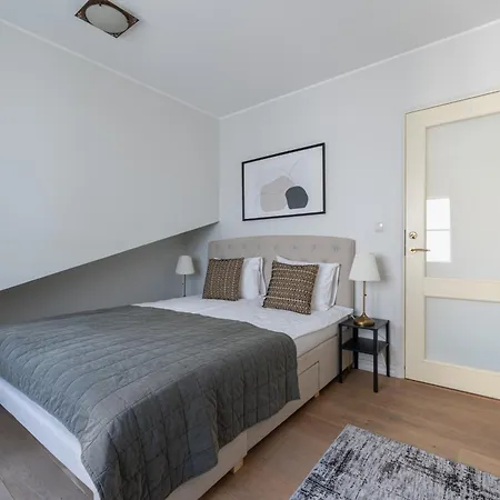 Old Town - Rueuetli Apartment