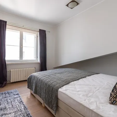 Apartment Old Town - Rueuetli
